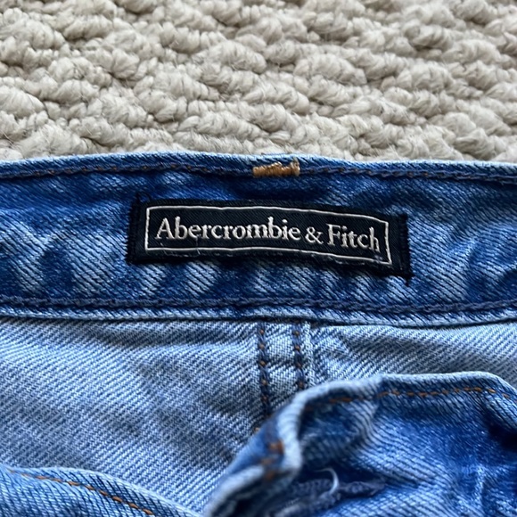Abercrombie & Fitch jean shorts - Picture 2 of 4
